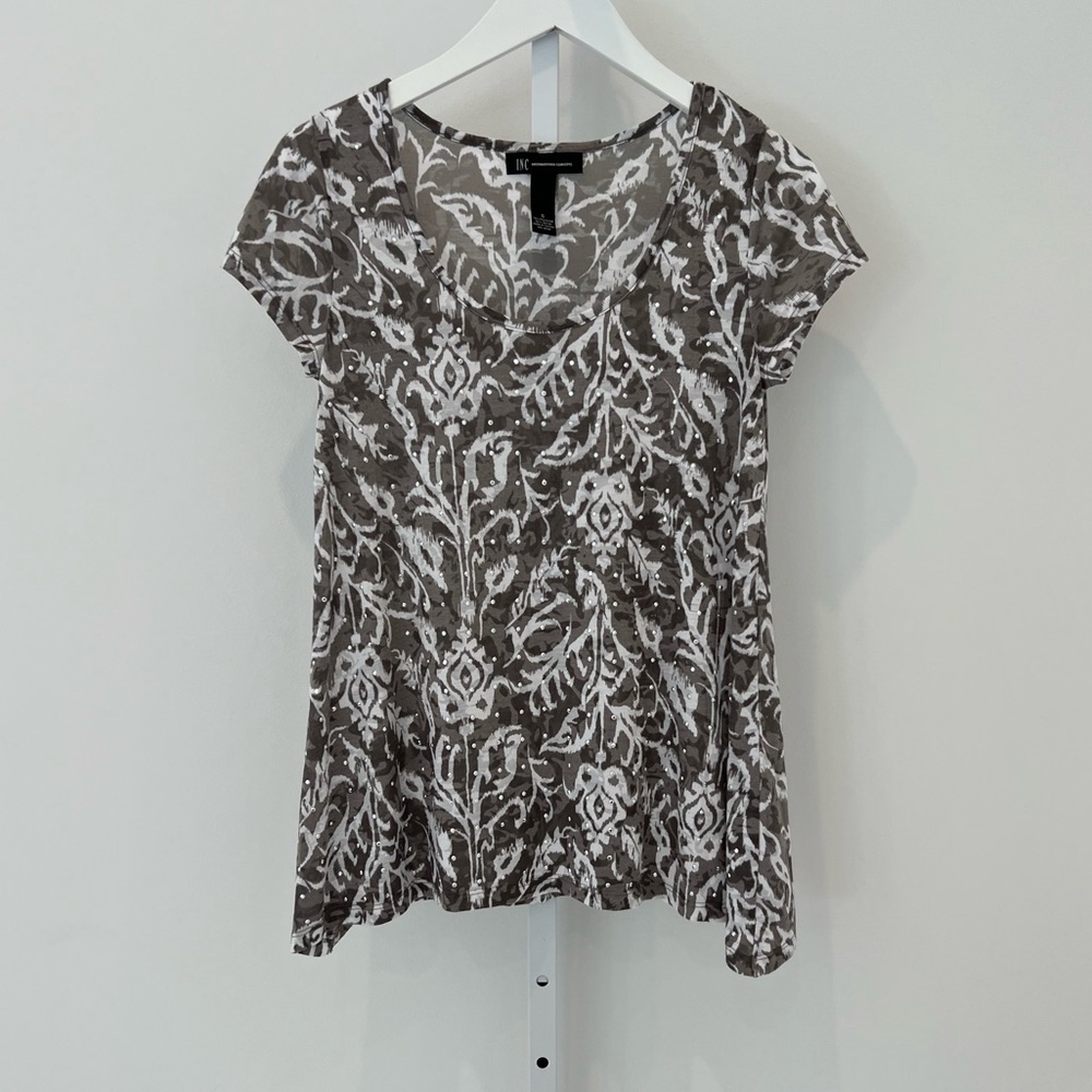 INC INTERNATIONAL CONCEPTS EMBELLISHED TEE SIZE SMALL